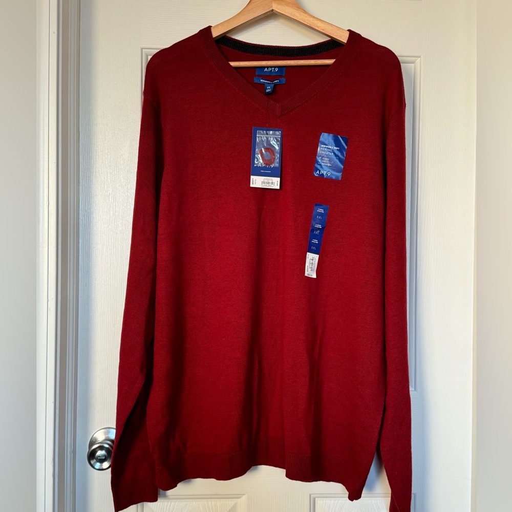 Men’s Lightweight Vneck Sweater